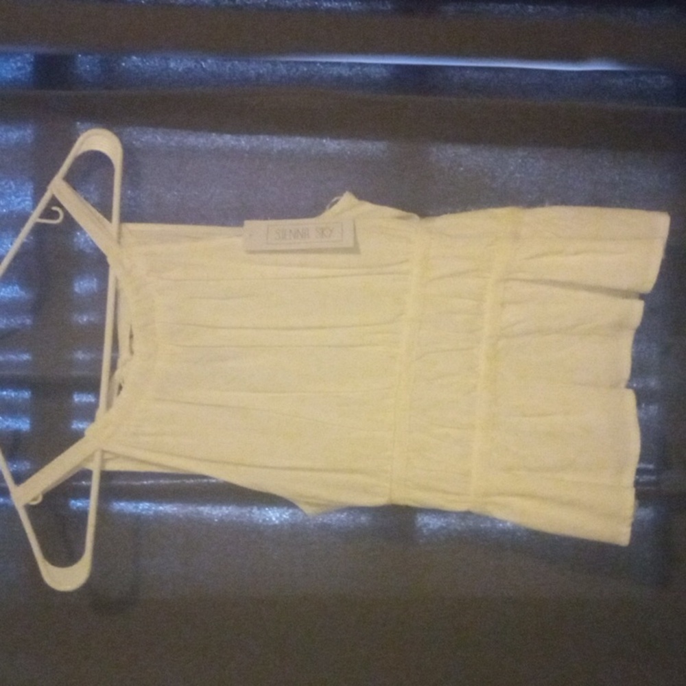 Sienna Sky festival top